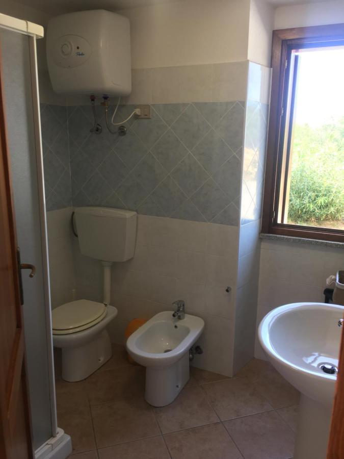 B&B Tavolara Puntaldia Eksteriør billede