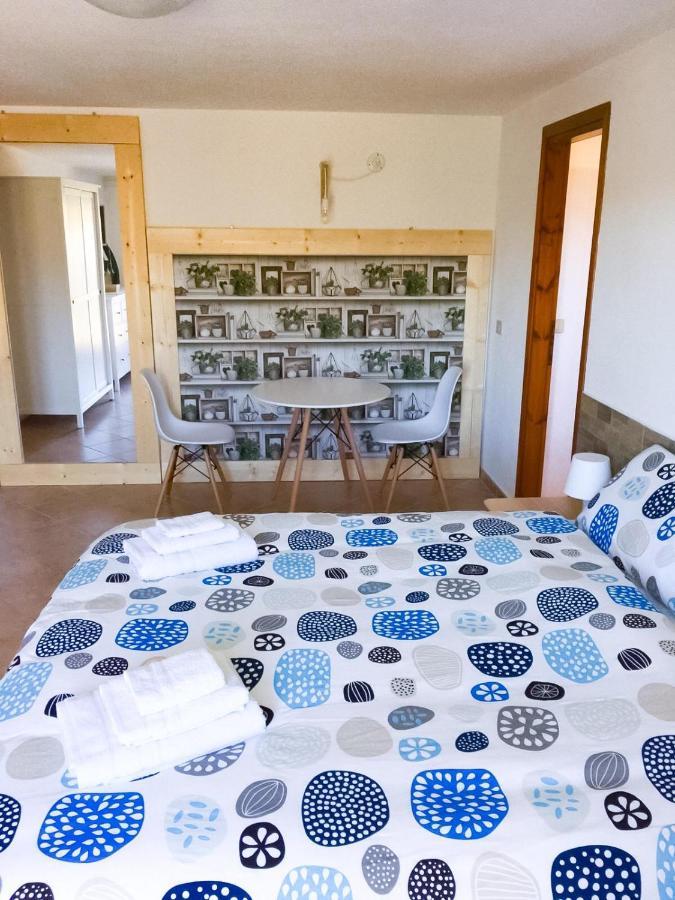 B&B Tavolara Puntaldia Eksteriør billede